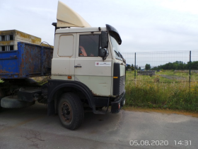 Тягач МАЗ-54329