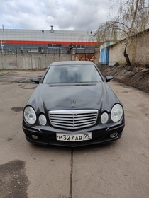 Легковой автомобиль Mercedes-Benz E-350 