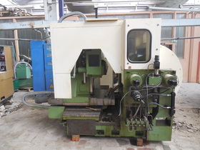 ОБРАБАТЫВАЮЩИЙ ЦЕНТР МС-403 С ЧПУ ВЕНГРИ