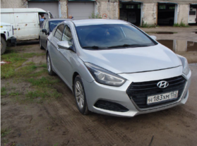 Автомобиль Hyundai i40