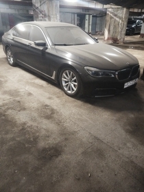 Продажа автомобиля БМВ 750Li XDrive М906
