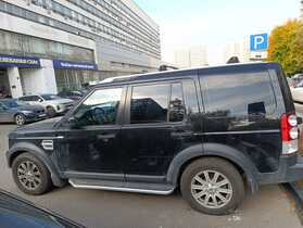 Автомобиль Land Rover Discovery 4