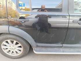 Автомобиль Land Rover Discovery 4