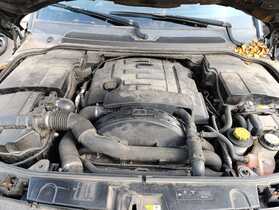 Автомобиль Land Rover Discovery 4