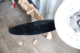 Воздушный винт MTV-12-D-C-F-R(M)/CFR183-17, заводской номер 04525