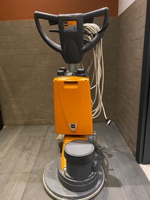 Однодисковая машина Taski Ergodisc 165